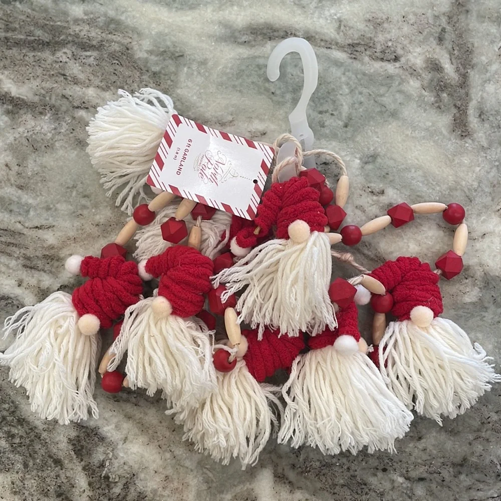North Pole Trading Co.6' Gnome Christmas Garland